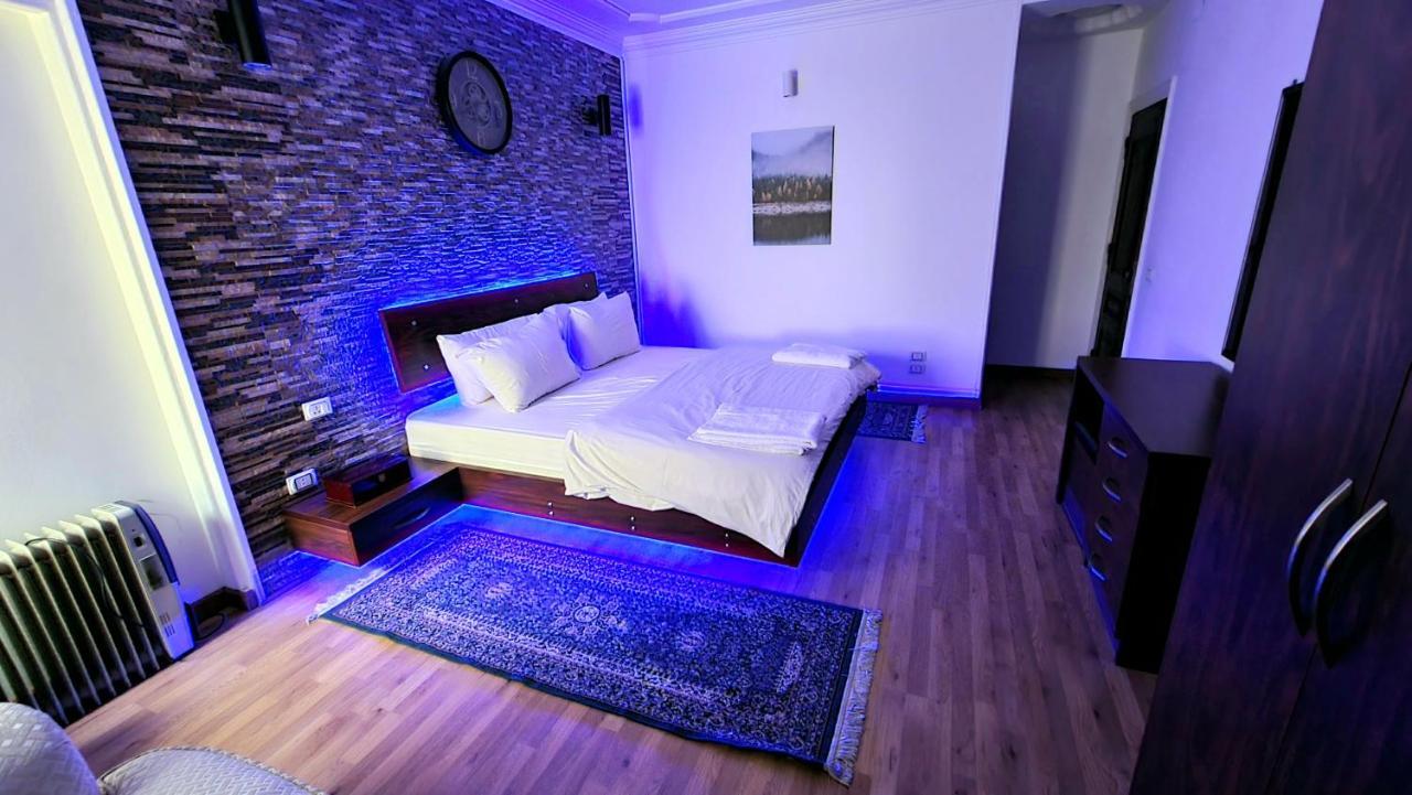 קהיר Amazing Nile View And Pyramids Apartment מראה חיצוני תמונה
